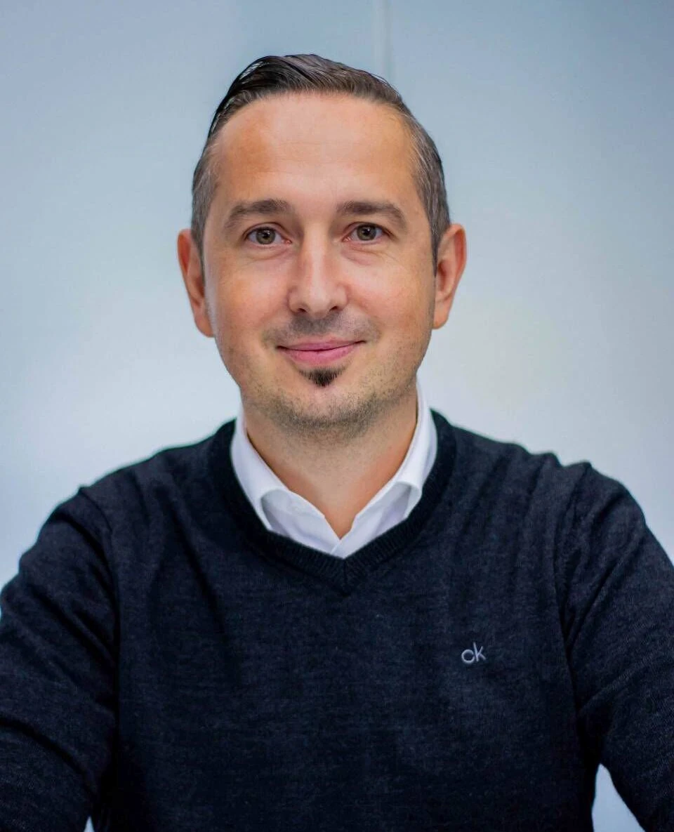 Porträt von Andreas Ruckdeschel, Marketingexperte und Ansprechpartner für E-Commerce und Shopware 6.